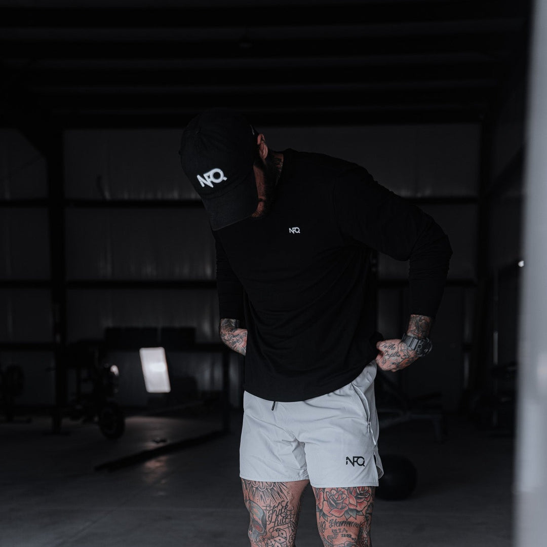 Training Tee LS - Make the Days Count Black/White